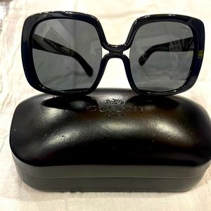 Women’s authentic Coach Sunglasses